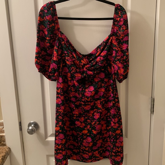 Park & Fifth Clothing Co Naomi Mini Dress - Picture 2 of 3